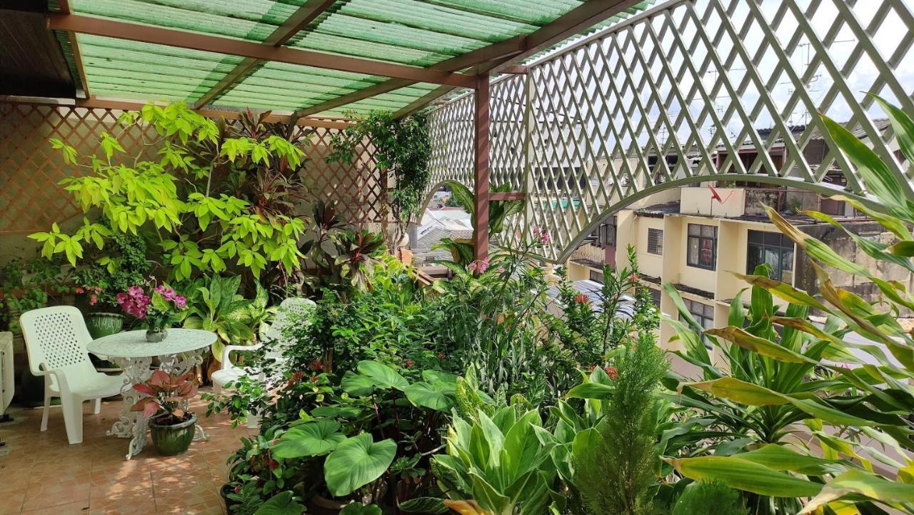 Thai Cozy House - Sha Certified Bangkok Exterior photo